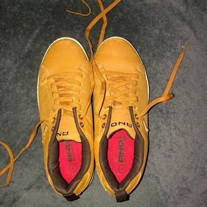 Tan AND1 Men’s Size 7 Sneakers
